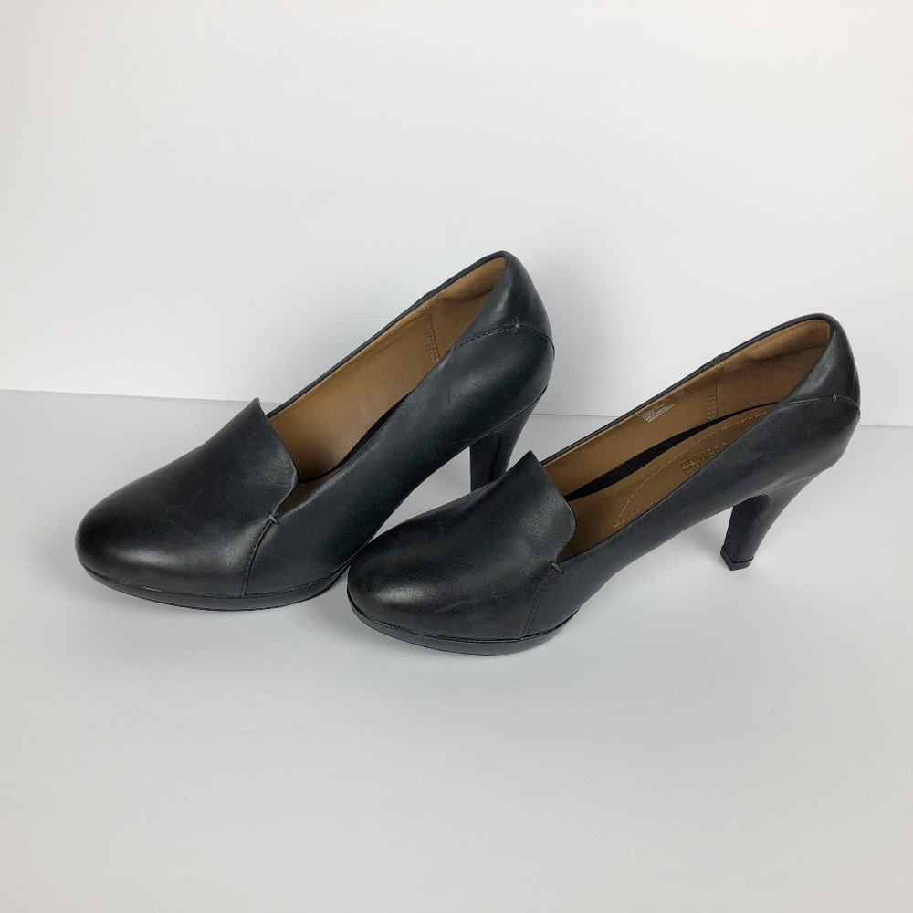 💥CLARKS BLACK HIGH HELL IN WOMEN  USED 💥